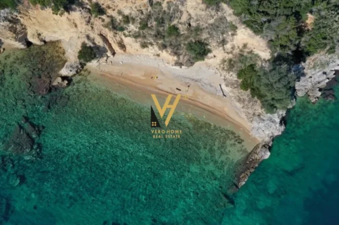 Ksamil, shitet truall , 110.000 m² (KEPI I STILLOS)