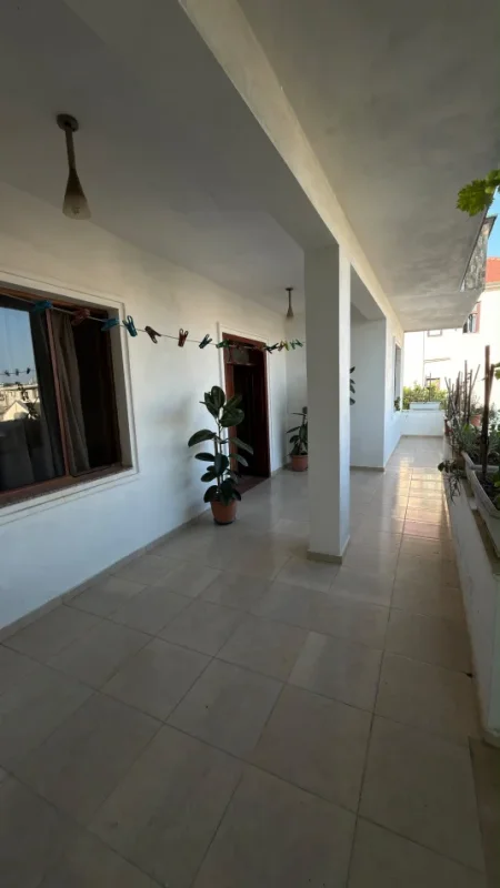 Tirane, jap me qera apartament+verande | Penthouse 2+1+Aneks+Ballkon Kati 3, 150 m² 450 € (Rruga Kadillari)