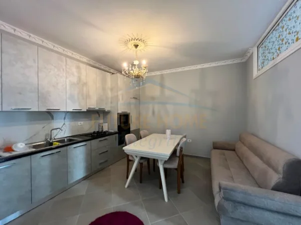 Tirane, jepet me qera apartament 1+1+PARKIM, Kati 6, 66 m² 600 € (RESIDENCA GREEN CITY , Unaza e Re)