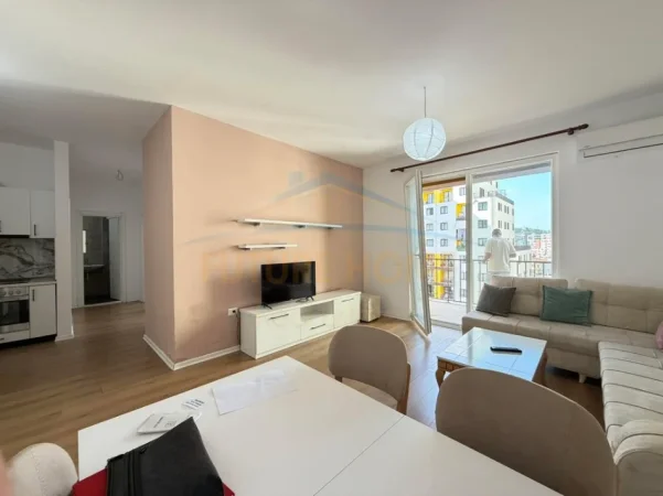 Tirane, jepet me qera apartament 2+1 Kati 5, 100 m² 600 € (Grand Gallery, Yzberisht)