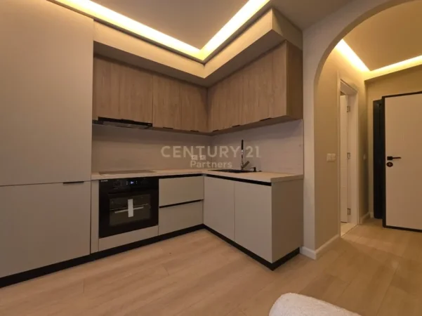 Tirane, jepet me qera apartament 1+1 Kati 1, 55 m² 700 € 