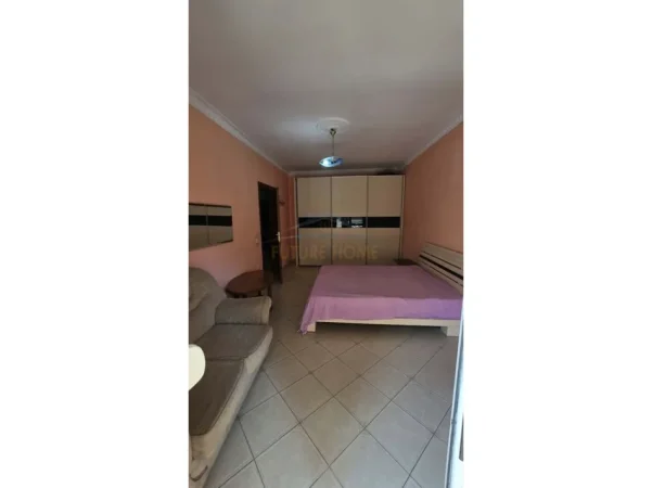 Tirane, jepet me qera apartament 2+1 Kati 1, 90 m² 550 € (ASTIR)