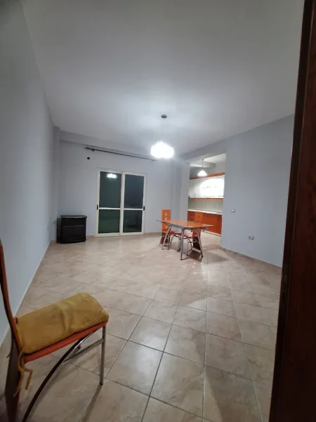 Tirane, jepet me qera 1+1 Kati 2, 110 m² (KODRA E DIELLIT)
