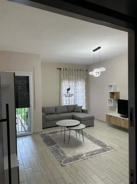 Tirane, jepet me qera apartament 1+1 Kati 1, 70 m² 450 € (ASTIR)