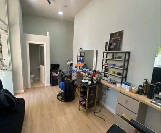 Tirane, shitet ambjent biznesi Kati 0, 24 m² 135.000 € 