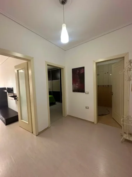 Tirane, shitet apartament 2+1+Ballkon Kati 8, 118 m² 190.000 € (Ali Demi)