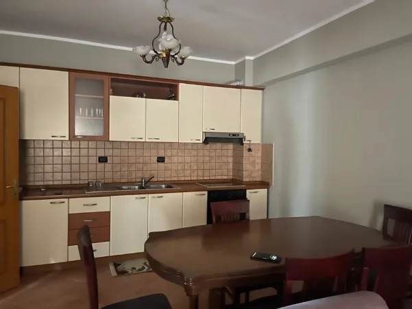 Apartament 2+1 prane nshirakut 60,000 Leke