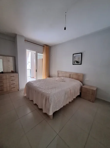 Tirane, jepet me qera apartament 3+1 Kati 2, 140 m² (ASTIR)