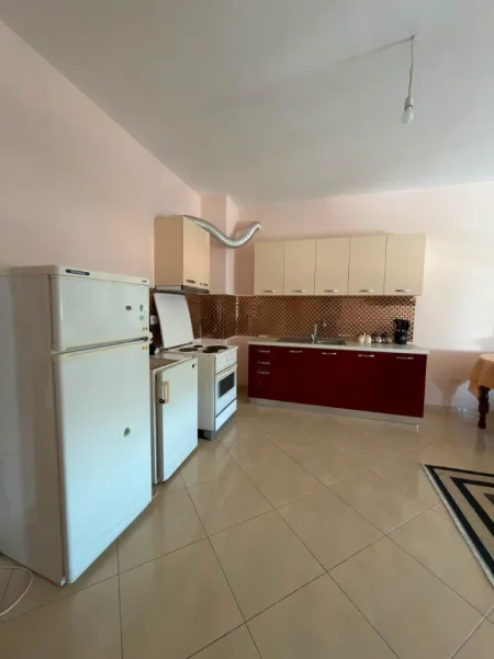 Tirane, jepet me qera apartament 1+1 Kati 6, 70 m² 400 € (Astir)