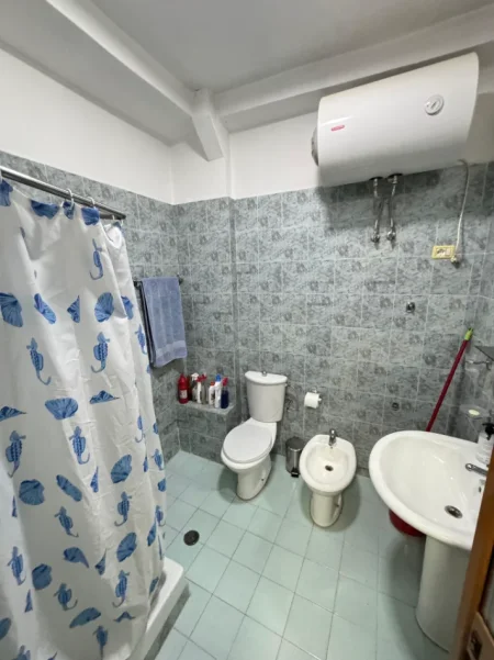 Tirane, shitet apartament 1+1 Kati 11, 65 m² 165.000 € (21 dhjetori)