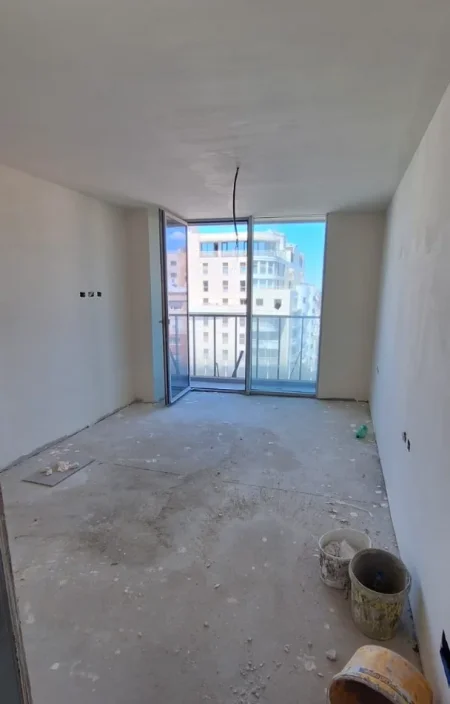Tirane, shitet apartament 1+1 , 119 m² 487.700 € 