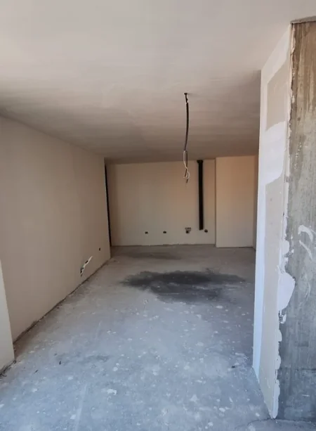 Tirane, shitet apartament 1+1 , 119 m² 487.700 € 
