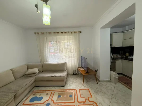 Tirane, shitet apartament 2+1 Kati 2, 73 m² 142.000 €