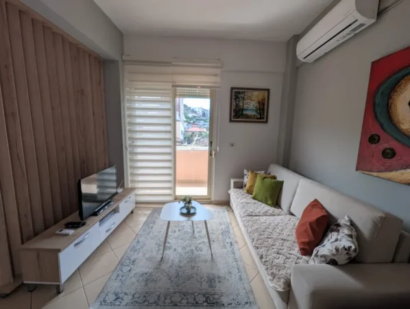 Vlore, jap me qera ditore apartament 2+1+Ballkon Kati 2, 60€