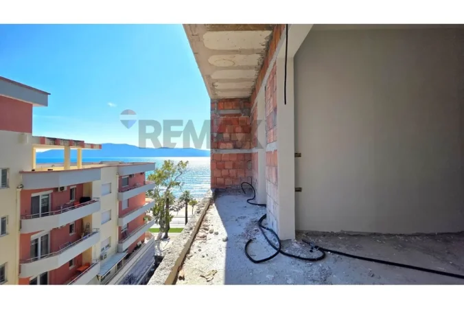 Vlore - Lungomare, shitet apartament 1+1 Kati 6, 89 m² 268.200 € (Lungomare, Vlorë)
