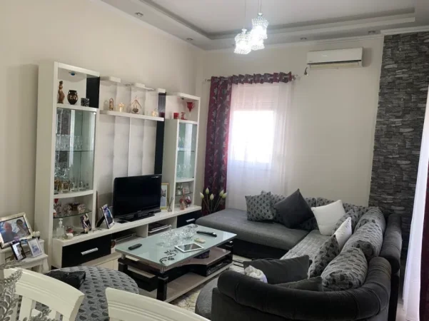 Durres, shitet apartament+verande | Penthouse Kati 12, 112 m² 240.000 € (Rruga e Re e Portit)