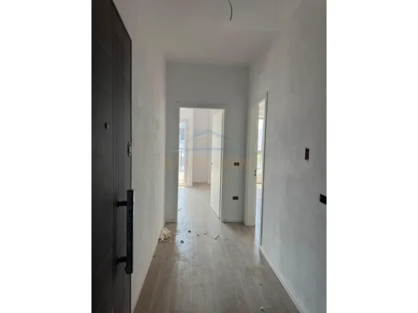 Tirane, shitet apartament 1+1 Kati 2, 62 m² 162.000 € 
