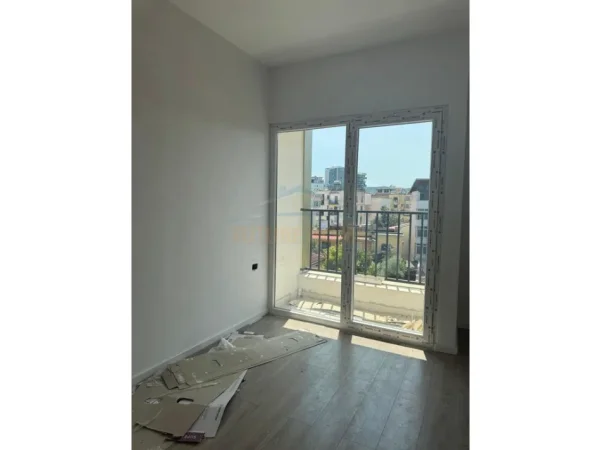 Tirane, shitet apartament 1+1 Kati 2, 62 m² 162.000 € 