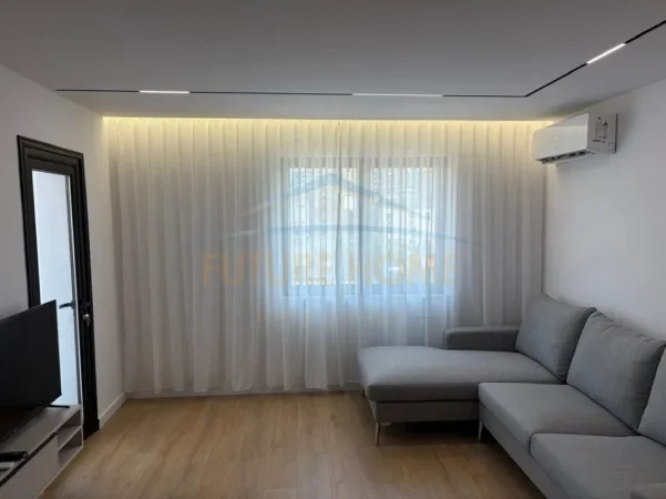 Tirane, shes apartament 1+1+Ballkon Kati 5, 40 m² 120.000 € 