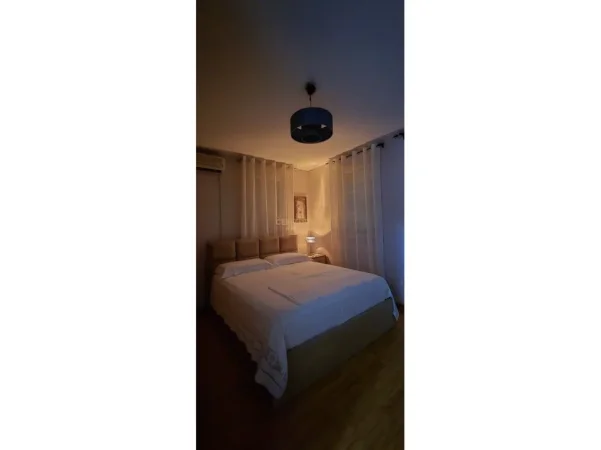 Tirane, shitet apartament 2+1+Ballkon Kati 5, 92 m² 189.000 € (Medreseja)