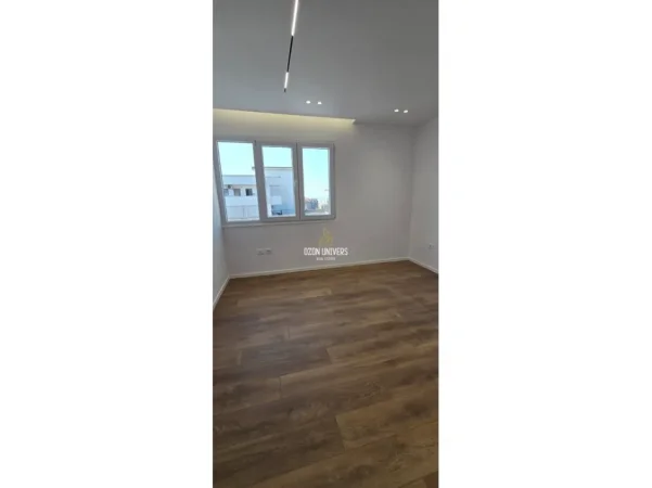 Tirane, shitet apartament 1+1+Ballkon Kati 11, 59 m² 165.000 € (Ekspozita Building, Bulevardi Gjergj Fishta)