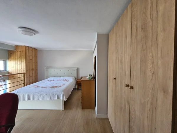Tirane, jepet me qera apartament duplex 1+1 Kati 0, 40 m² 400 € (Selite)