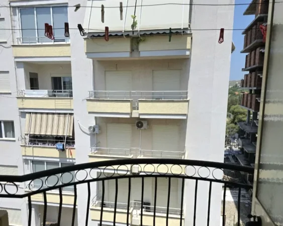 Durres, shitet apartament 1+1+Ballkon Kati 5, 96 m² (Shkëmbi i Kavajës, Durrës)