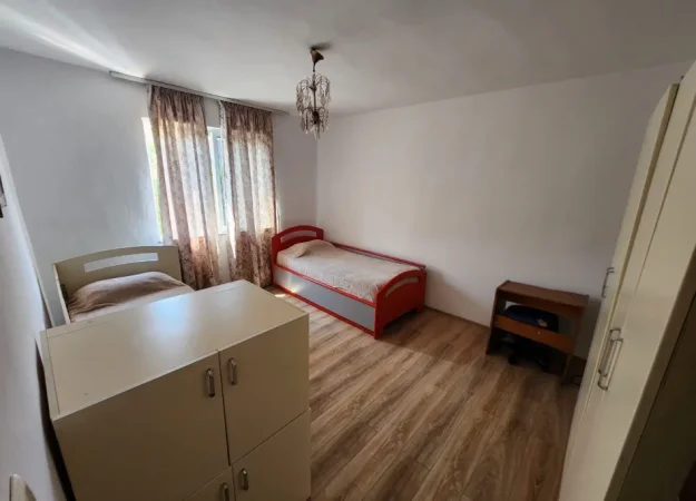 Tirane, jepet me qera apartament 2+1+Ballkon Kati 4, 86 m² 500 € (Pranë Shkollës së Baletit)