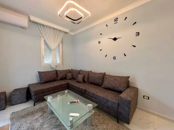 Tirane, shitet apartament 1+1+Ballkon Kati 2, 66 m² 132.000 € (5 Maji)
