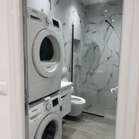 Tirane, jepet me qera apartament 1+1 Kati 0, 55 m² 450 € (5 MAJI)