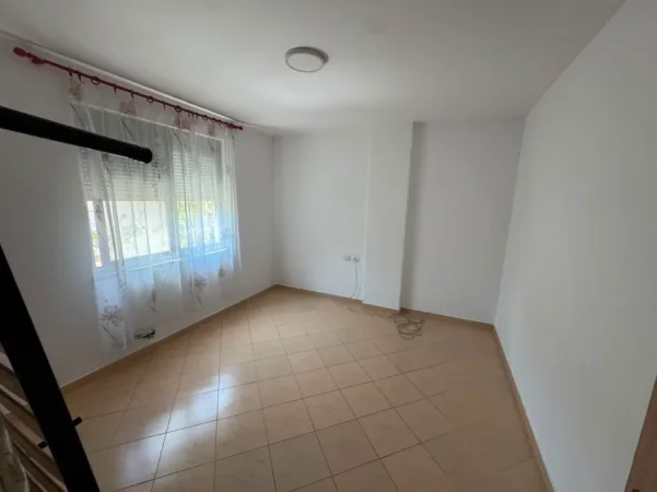 Tirane, shitet apartament 2+1 Kati 2, 81 m² 200.000 € (liqeni i thate)