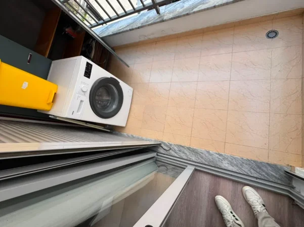 Tirane, shitet apartament 2+1 Kati 2, 81 m² 200.000 € (liqeni i thate)