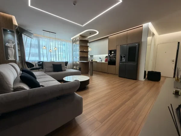 Tirane, shitet apartament 2+1 , 130 m² 350.000 € (Pranë Square 21)