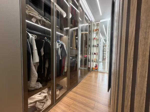 Tirane, shitet apartament 2+1 , 130 m² 350.000 € (Pranë Square 21)