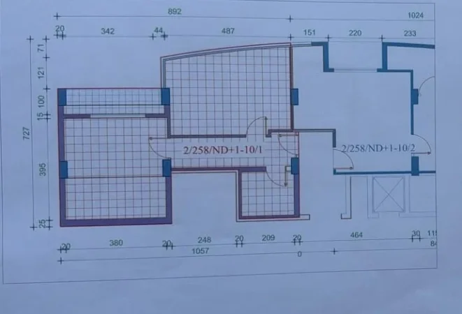 Tirane, shiten 2 apartament2  1+1 (shiten te vecuar) Kati 4, (21 Dhjetori)