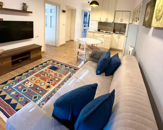 Tirane, jepet me qera apartament 1+1 Kati 1, 77 m² 641 € (Rruga e Elbasanit)