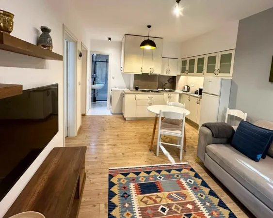 Tirane, jepet me qera apartament 1+1 Kati 1, 77 m² 641 € (Rruga e Elbasanit)
