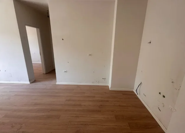 Tirane, shitet apartament 2+1 , 94 m² 150.000 € 