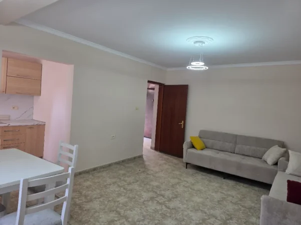 Tirane,Me Qera Apart tip.1+1,kati 1,pallat 5-kat,sip.57m²,qera 40'000 Leke/muaj,në rr I.Dollaku,300m nga Fusha/rr.Ali Demi,800m nga brryli/Lana Tirane