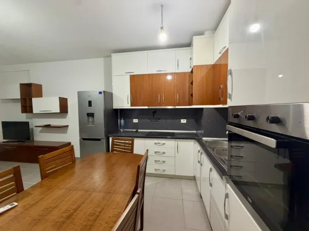 Tirane, jepet me qera apartament 2+1 Kati 6, 80 m² 500 € (ASTIR)
