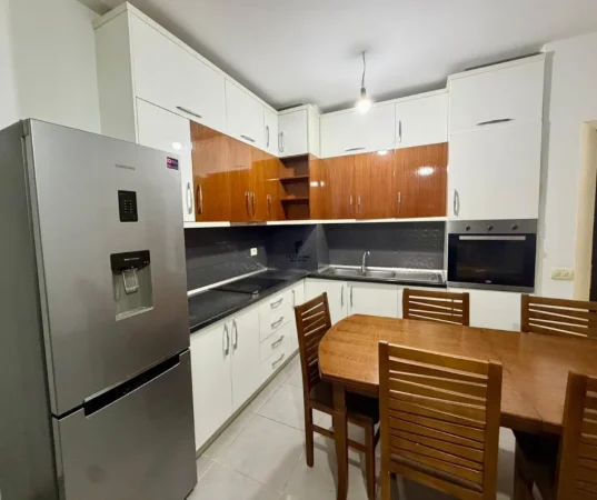 Tirane, jepet me qera apartament 2+1 Kati 6, 80 m² 500 € (ASTIR)