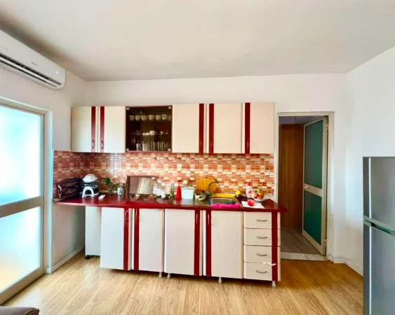 Tirane, shitet apartament 3+1+Ballkon Kati 5, 94 m² 180.000 € (Zogu i Zi)