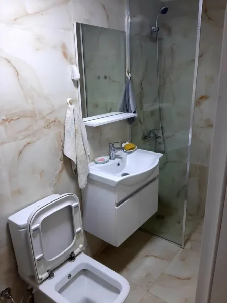 Tirane, shitet ambjent biznesi Kati 1, 41 m² 105.000 € (Rruga Muhamet Gjollesha)