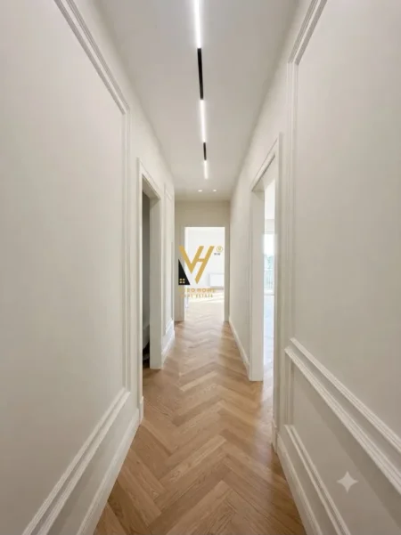 Tirane, shitet apartament 1+1+Ballkon Kati 4, 58 m² 178.000 € (21 DHJETORI)