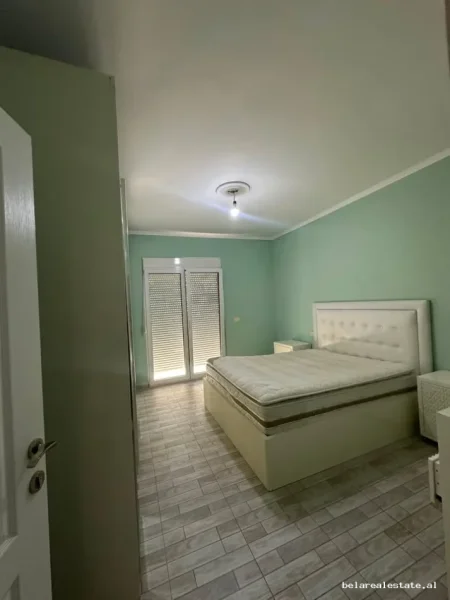 Tirane, jepet me qera apartament 2+1+Ballkon Kati 5, 110 m² 640 € (Astir)