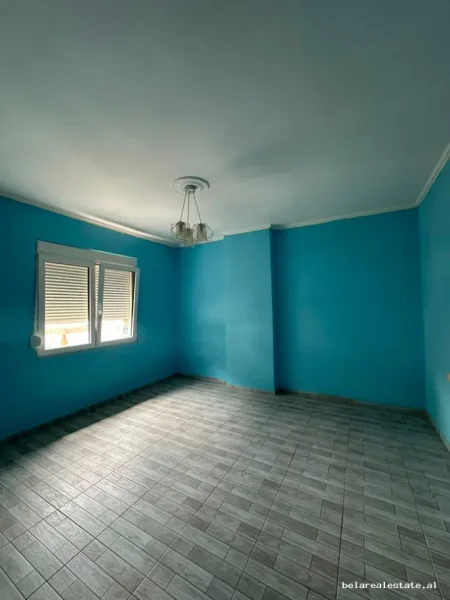 Tirane, jepet me qera apartament 2+1+Ballkon Kati 5, 110 m² 640 € (Astir)