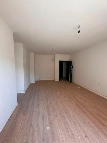 Tirane, shitet apartament 2+1+Aneks+Ballkon , 95 m² 150.000 € (Yzberisht)