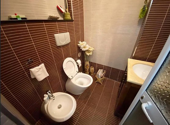 Tirane, shitet apartament 2+1+BLK Kati 5, 136 m² 210.000 Euro (Rruga e Elbasanit)