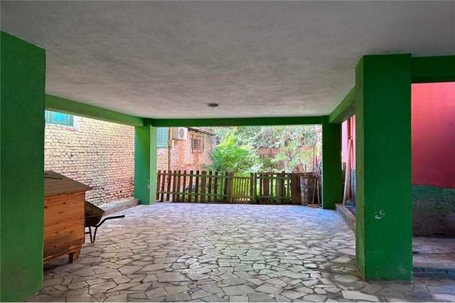 Tirane, jepet me qera Vile 3+1+A+BLK Kati 2, 140 m² 800 Euro (Myslym Shyri)