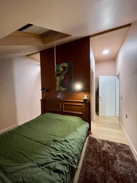 Tirane, jepet me qera apartament 4+1+A+BLK Kati 3, 160 m² 1500 Euro (Rruga Sulejman Delvina)